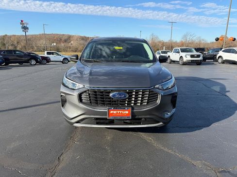 New 2026 Ford Escape Active w/ Cold Weather Package image 9