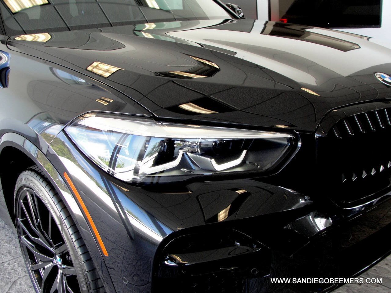 Used 2022 BMW X5 sDrive40i w/ M Sport Package RWD image 39