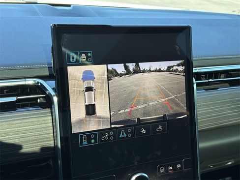 Used 2025 GMC Sierra EV Denali image 14