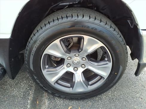 Used 2023 RAM 1500 Laramie image 29