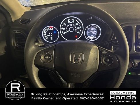 Used 2019 Honda HR-V LX image 12