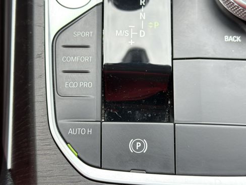 Used 2021 BMW 430i Coupe w/ Parking Assistance Package RWD image 8