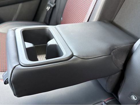 New 2026 Nissan Kicks SR FWD image 27