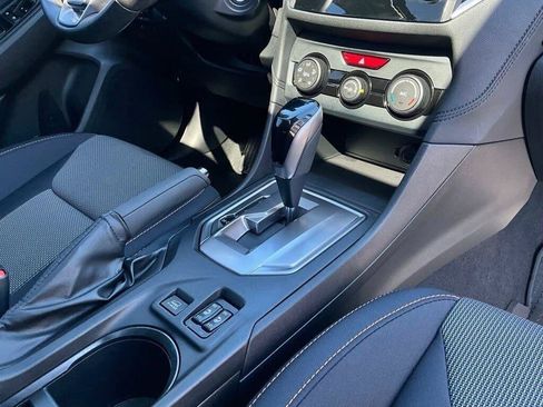 Used 2018 Subaru Crosstrek 2.0i Premium AWD/4WD image 19