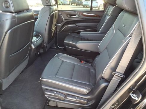 Used 2024 Cadillac Escalade Premium Luxury w/ Performance Package AWD/4WD image 7