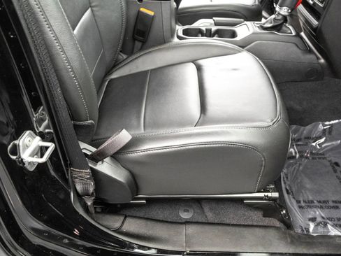 Used 2022 Jeep Wrangler Unlimited Sahara image 40