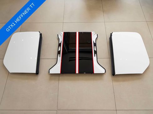 Used 2005 Ford GT RWD image 39