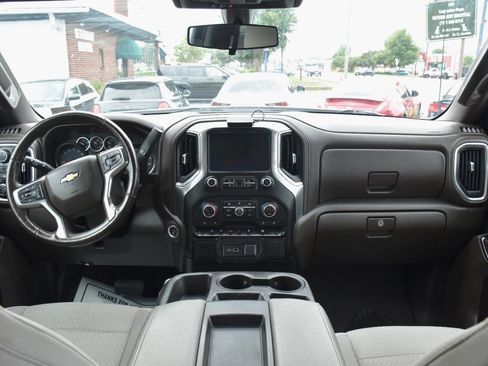 Used 2019 Chevrolet Silverado 1500 LT w/ All-Star Edition AWD/4WD image 13