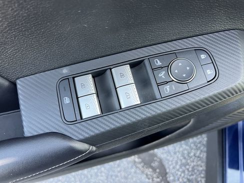 Used 2023 Mitsubishi Outlander SE image 15