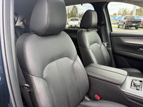 Used 2024 MAZDA CX-90 3.3 Turbo w/ Preferred Plus image 6