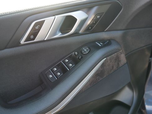 Used 2021 BMW X5 xDrive40i w/ Convenience Package image 19