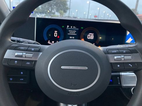 Used 2025 Hyundai Sonata SEL FWD image 17