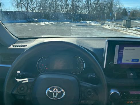 Certified 2023 Toyota RAV4 LE image 6