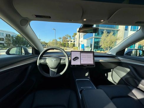 Used 2023 Tesla Model 3 Standard Range RWD image 10
