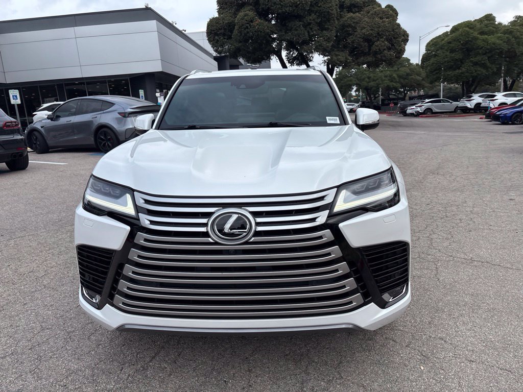 Used 2023 Lexus LX 600 4WD w/ Accessory Package (Z1) image 8