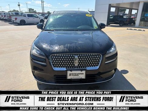 Used 2022 Lincoln Corsair AWD w/ Premium Package image 6