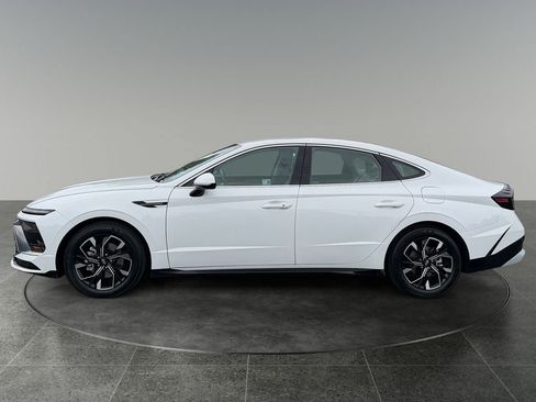 Used 2025 Hyundai Sonata SEL FWD image 5