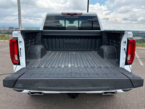 Used 2026 GMC Sierra 1500 AT4 w/ AT4 Premium Package AWD/4WD image 5