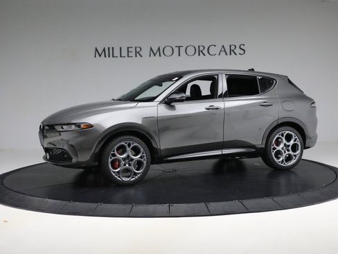 Used 2024 Alfa Romeo Tonale Veloce image 5