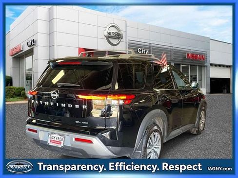Certified 2024 Nissan Pathfinder SL AWD/4WD image 6