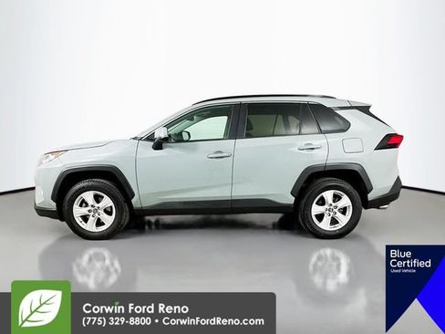 Used 2019 Toyota RAV4 XLE AWD/4WD image 4