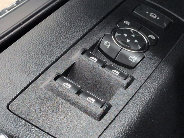 Used 2021 Ford F250 Platinum w/ FX4 Off-Road Package AWD/4WD image 24