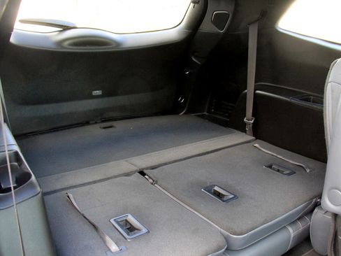 Used 2024 Buick Enclave Essence image 34