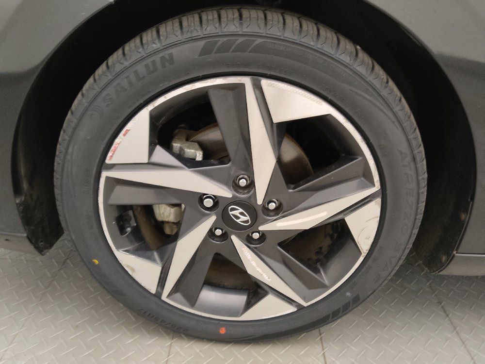 Used 2023 Hyundai Elantra Limited FWD image 31
