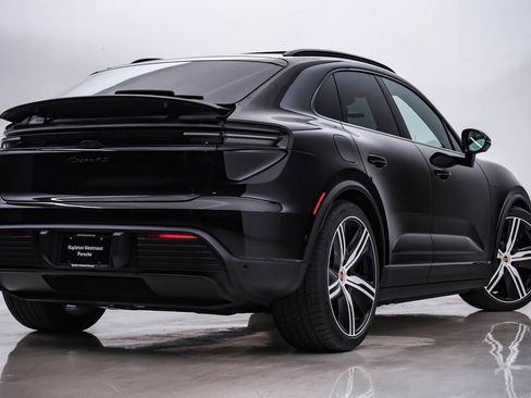 New 2025 Porsche Macan 4S Electric image 12