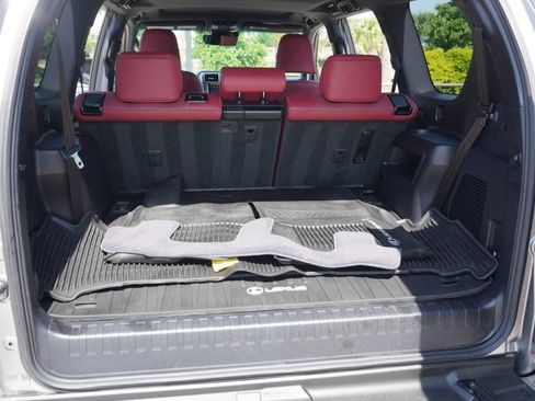 Used 2021 Lexus GX 460 Premium w/ Premium Package AWD/4WD image 37
