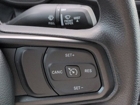 Certified 2026 Jeep Gladiator Sport AWD/4WD image 24