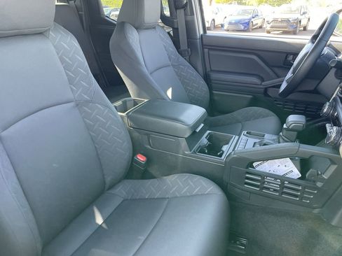 New 2025 Toyota Tacoma SR image 31