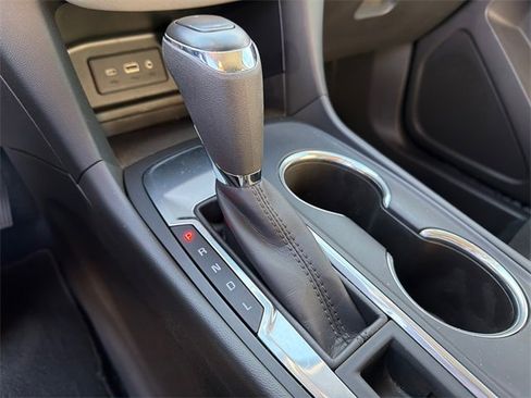 Used 2019 Chevrolet Equinox LS image 30