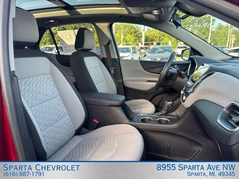 Used 2018 Chevrolet Equinox LT w/ Sun & Infotainment Package AWD/4WD image 27