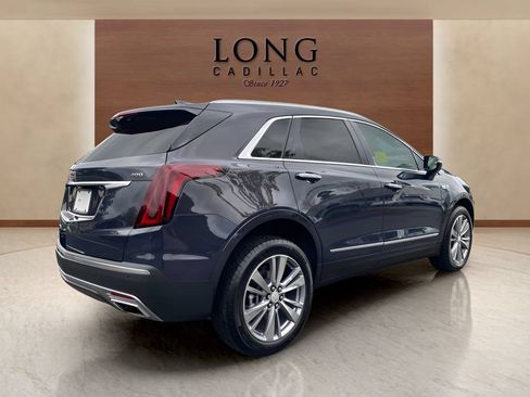 Certified 2025 Cadillac XT5 Premium Luxury AWD/4WD image 5