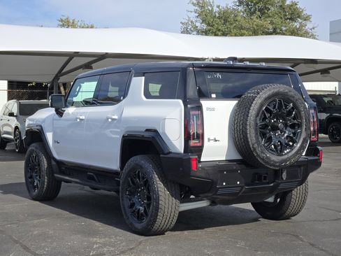New 2026 GMC Hummer EV SUV image 3