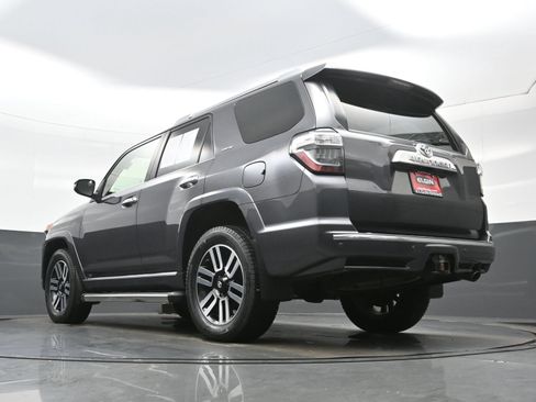 Used 2018 Toyota 4Runner Limited AWD/4WD image 32