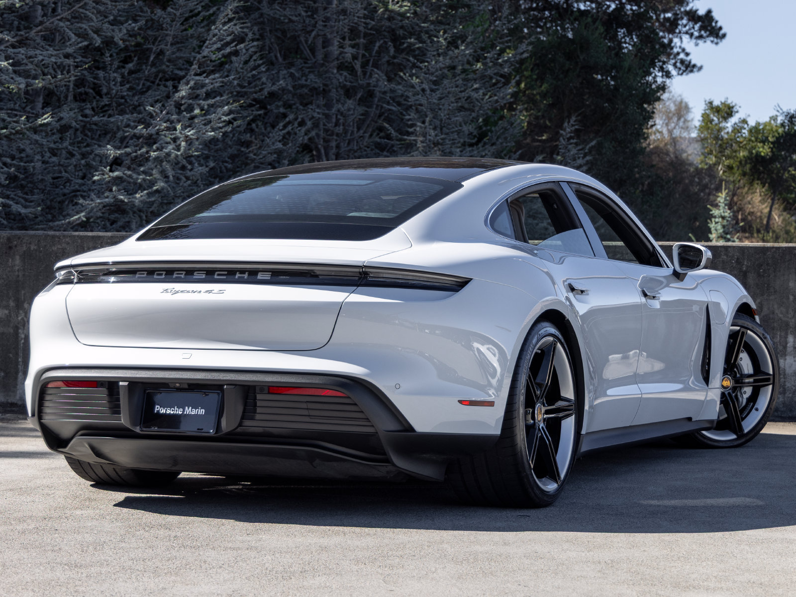 Certified 2022 Porsche Taycan 4S AWD/4WD image 11