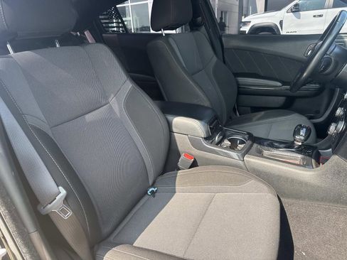 Used 2022 Dodge Charger SXT w/ Blacktop Package RWD image 11