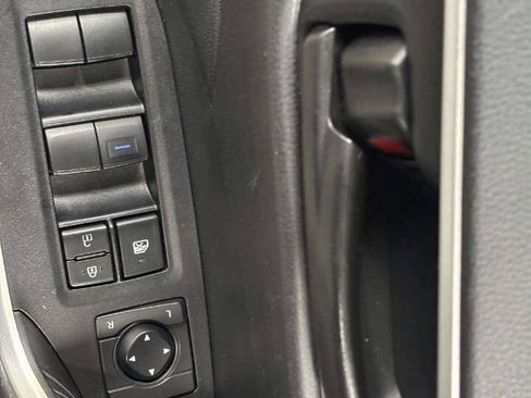Used 2021 Toyota RAV4 LE FWD image 26