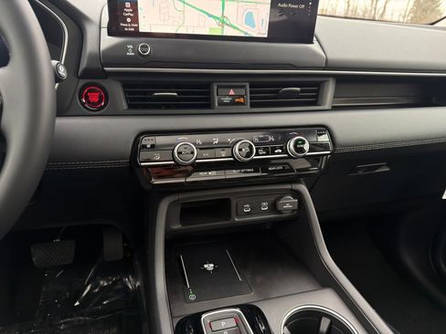 New 2026 Honda Pilot Touring image 16