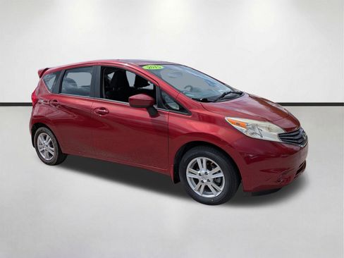 Used 2015 Nissan Versa Note SV w/ Sport Value Package FWD image 1