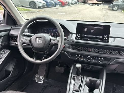 Used 2025 Honda Accord LX image 14