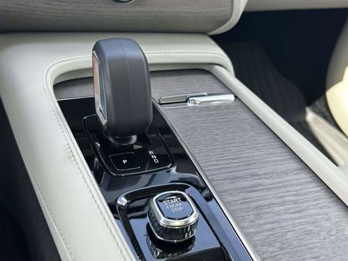 Certified 2023 Volvo XC90 B6 Plus w/ Protection Package Premier AWD/4WD image 29