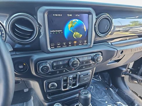 Used 2022 Jeep Wrangler Unlimited Sport AWD/4WD image 19