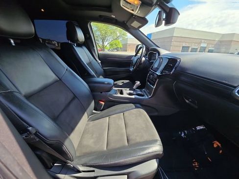 Used 2020 Jeep Grand Cherokee Altitude RWD image 27