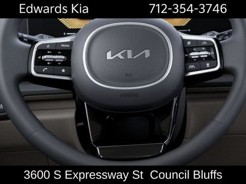 New 2026 Kia Carnival EX FWD image 24
