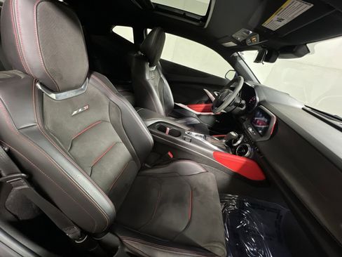 Used 2021 Chevrolet Camaro ZL1 image 26