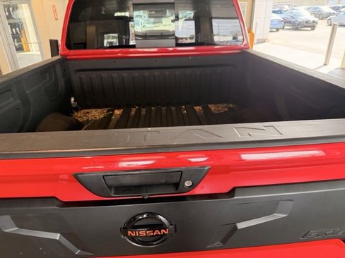 Used 2022 Nissan Titan PRO-4X w/ Off Road Protection Package image 9