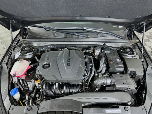 Used 2025 Kia K5 LXS image 32